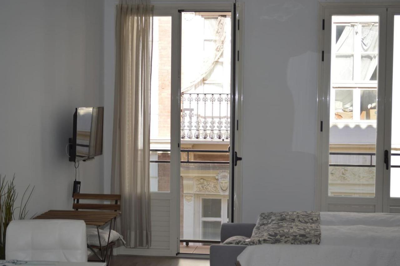 Modern Studio Flat Close To Plaza Merced Malaga Exterior photo